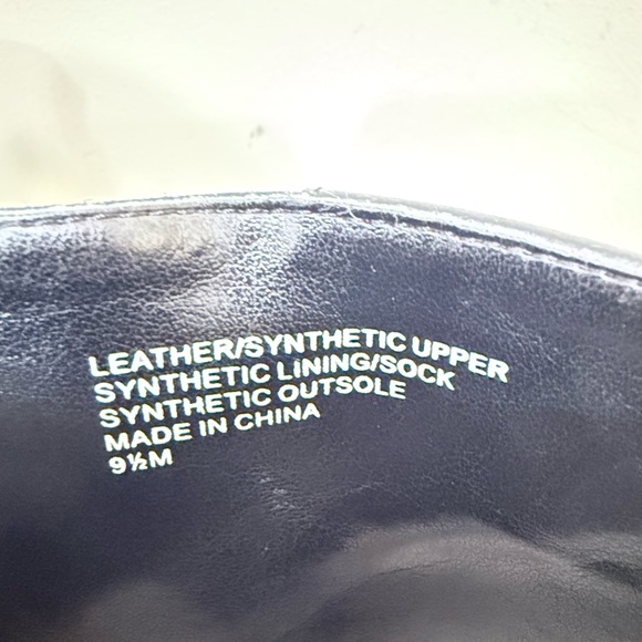 White House Black Market Low Ankle Boot 5" Zip Side Kitten Heels Bootie 9.5 M - Picture 9 of 10